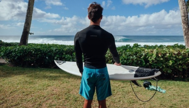 Is a Swimming Top the Same as a Rash Vest?